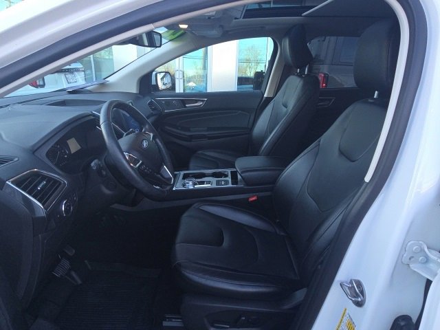 Certified 2022 Ford Edge Titanium w/ Equipment Group 301A image 11