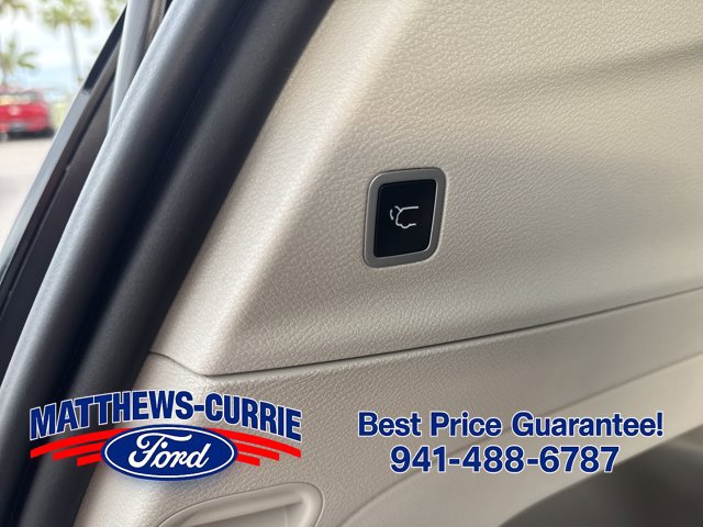 Used 2020 Chrysler Pacifica Touring-L FWD image 15