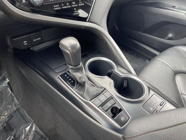 Used 2018 Toyota Camry XLE FWD image 30