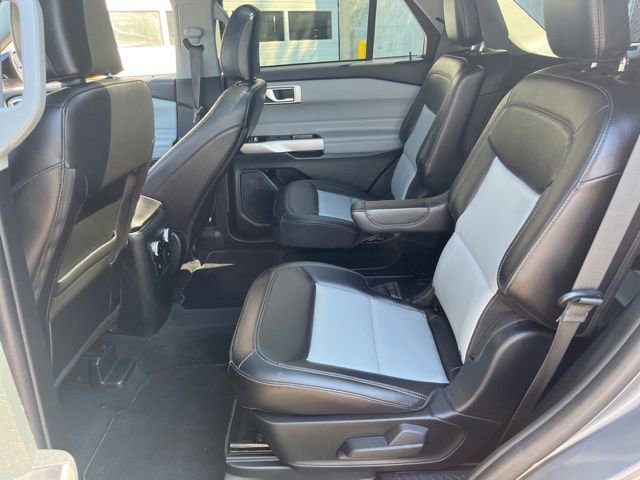 Certified 2023 Ford Explorer XLT w/ Equipment Group 202A AWD/4WD image 43