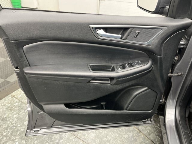 Certified 2024 Ford Edge SE w/ Cargo Accessory Package AWD/4WD image 6