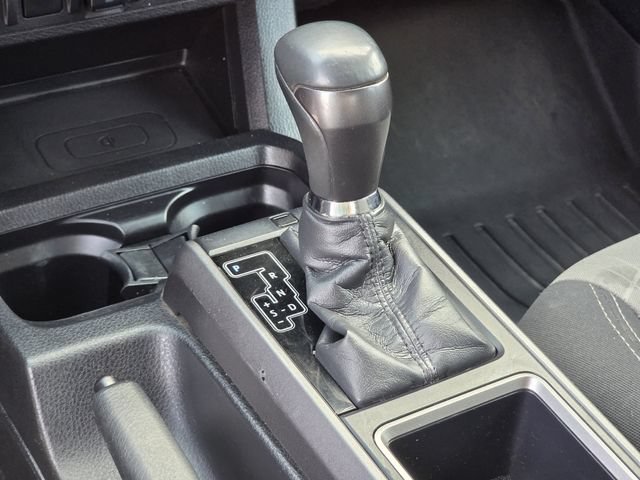 Used 2020 Toyota Tacoma TRD Off-Road w/ Advanced Technology Package AWD/4WD image 22