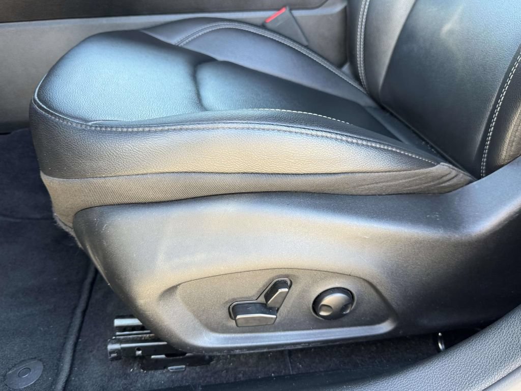 Used 2025 Jeep Compass Limited AWD/4WD image 19
