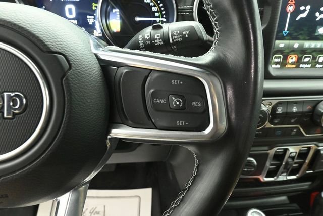 Used 2021 Jeep Wrangler Unlimited Sahara w/ Cold Weather Group AWD/4WD image 16