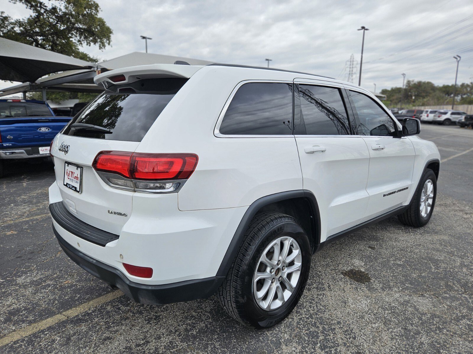 Used 2022 Jeep Grand Cherokee Laredo E image 3