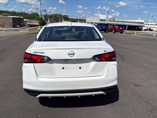 Used 2024 Nissan Versa SV FWD image 6