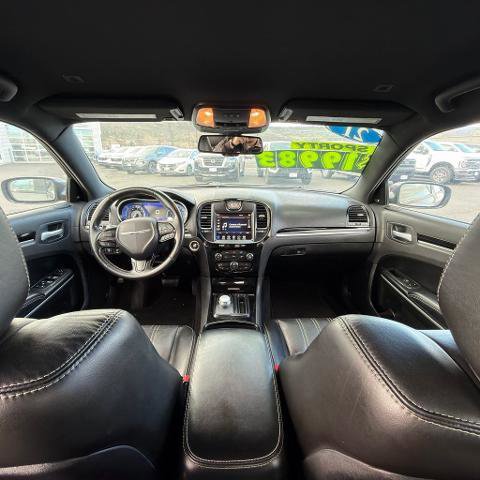 Used 2021 Chrysler 300 S image 27