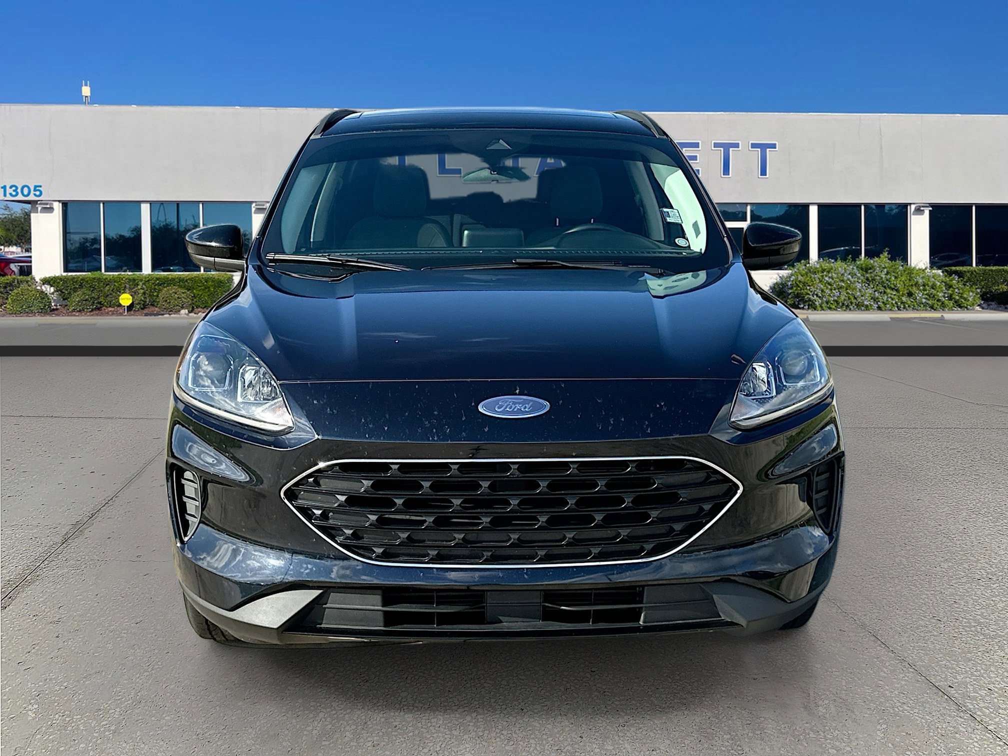Certified 2021 Ford Escape SE w/ SE Sport Appearance Package image 8