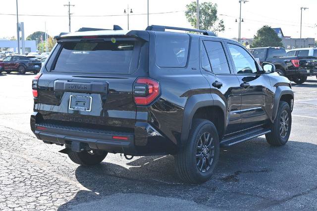 Used 2025 Toyota 4Runner SR5 AWD/4WD image 9