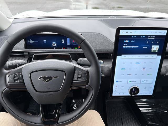 Certified 2025 Ford Mustang Mach-E Premium AWD/4WD image 14