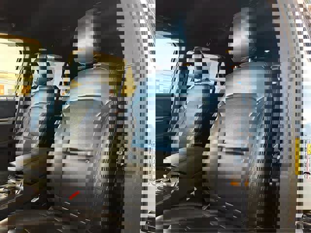 Certified 2019 Ford Explorer XLT w/ Equipment Group 202A image 17