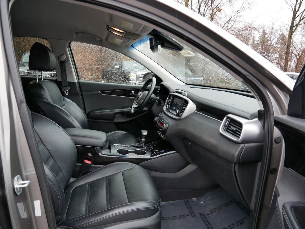 Used 2019 Kia Sorento EX image 8