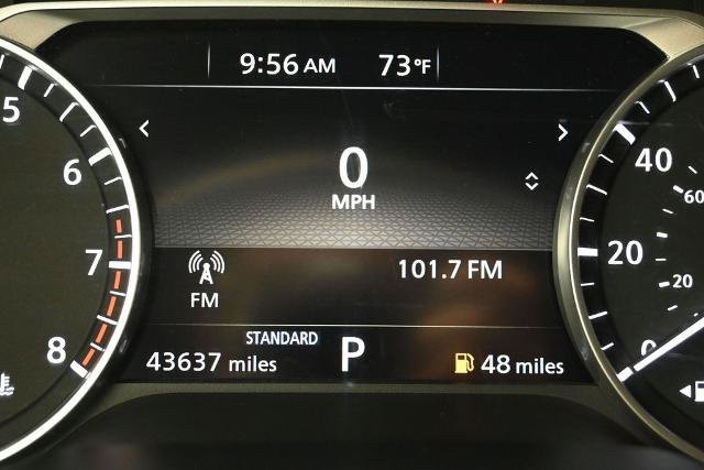 Used 2025 Nissan Pathfinder SV FWD image 12