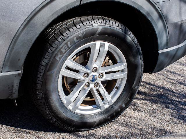 Certified 2021 Ford Explorer XLT w/ Class III Trailer Tow Package image 6