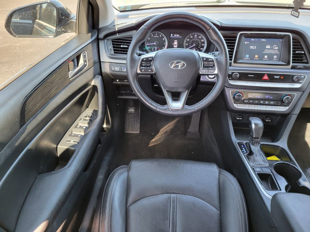 Used 2018 Hyundai Sonata Limited image 17