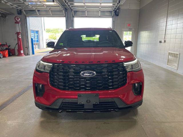 Certified 2025 Ford Explorer ST-Line w/ Premium Package AWD/4WD image 2
