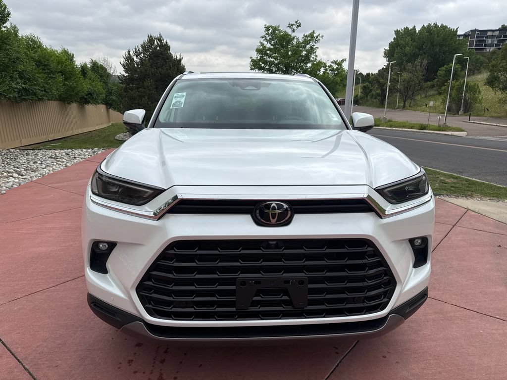 Used 2026 Toyota Grand Highlander AWD image 2