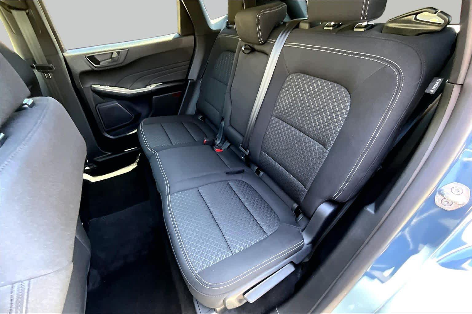 Certified 2024 Ford Escape Active w/ Cold Weather Package FWD image 21