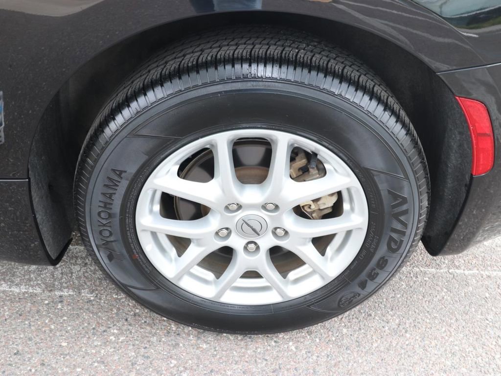 Used 2023 Chrysler Voyager LX FWD image 15