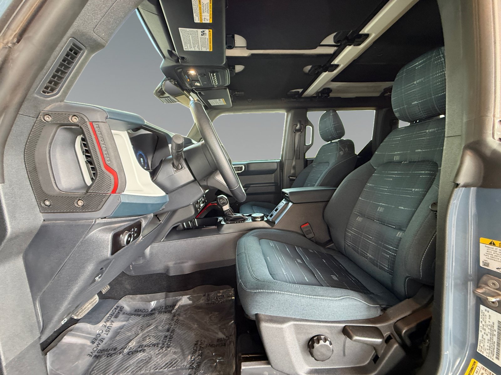 Certified 2025 Ford Bronco Heritage Edition AWD/4WD image 12
