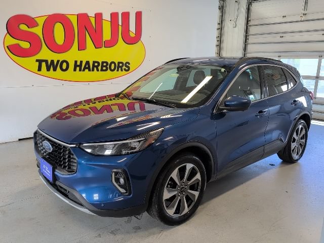 Certified 2023 Ford Escape Platinum AWD/4WD image 1