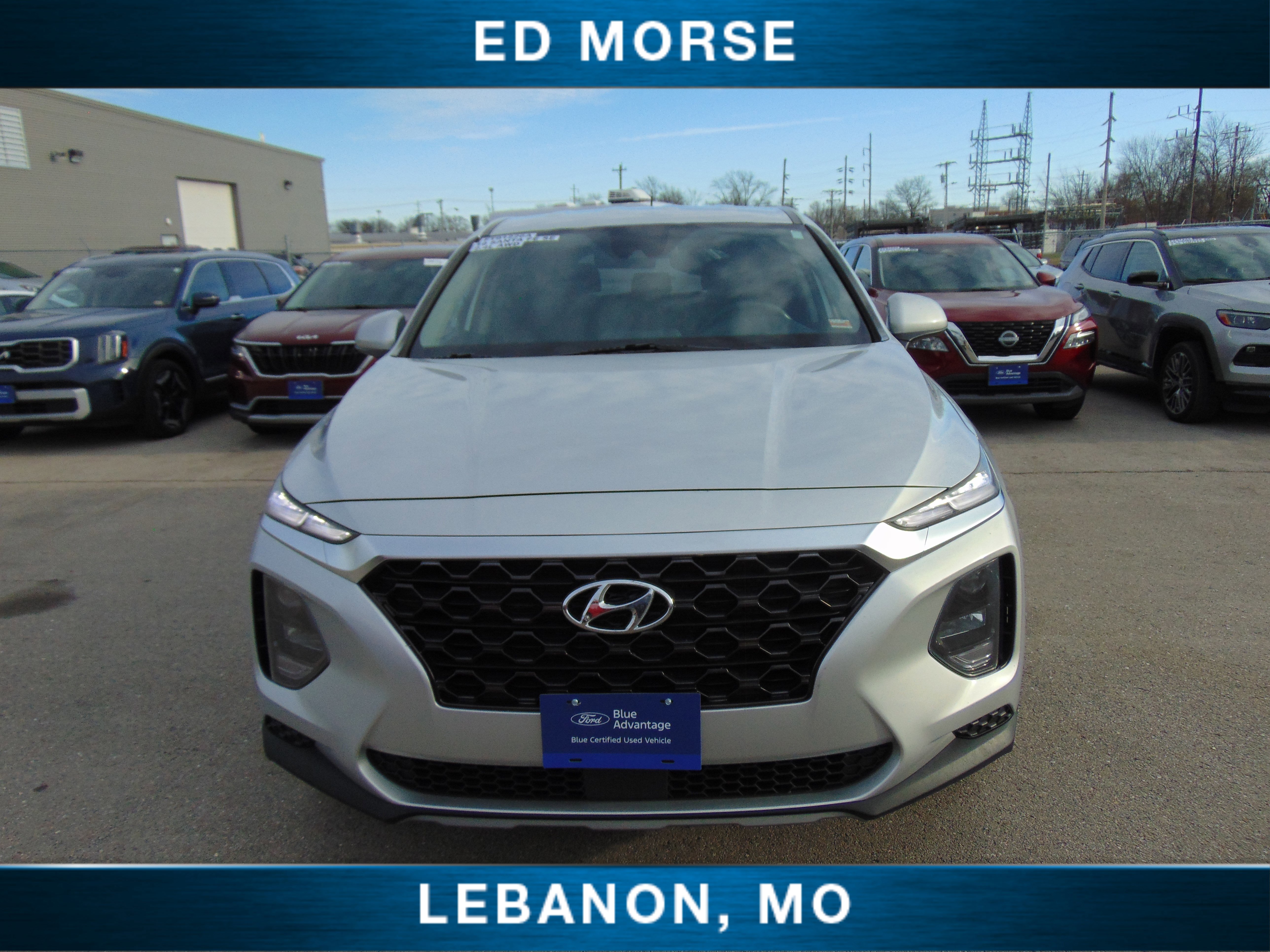 Used 2019 Hyundai Santa Fe SE image 3