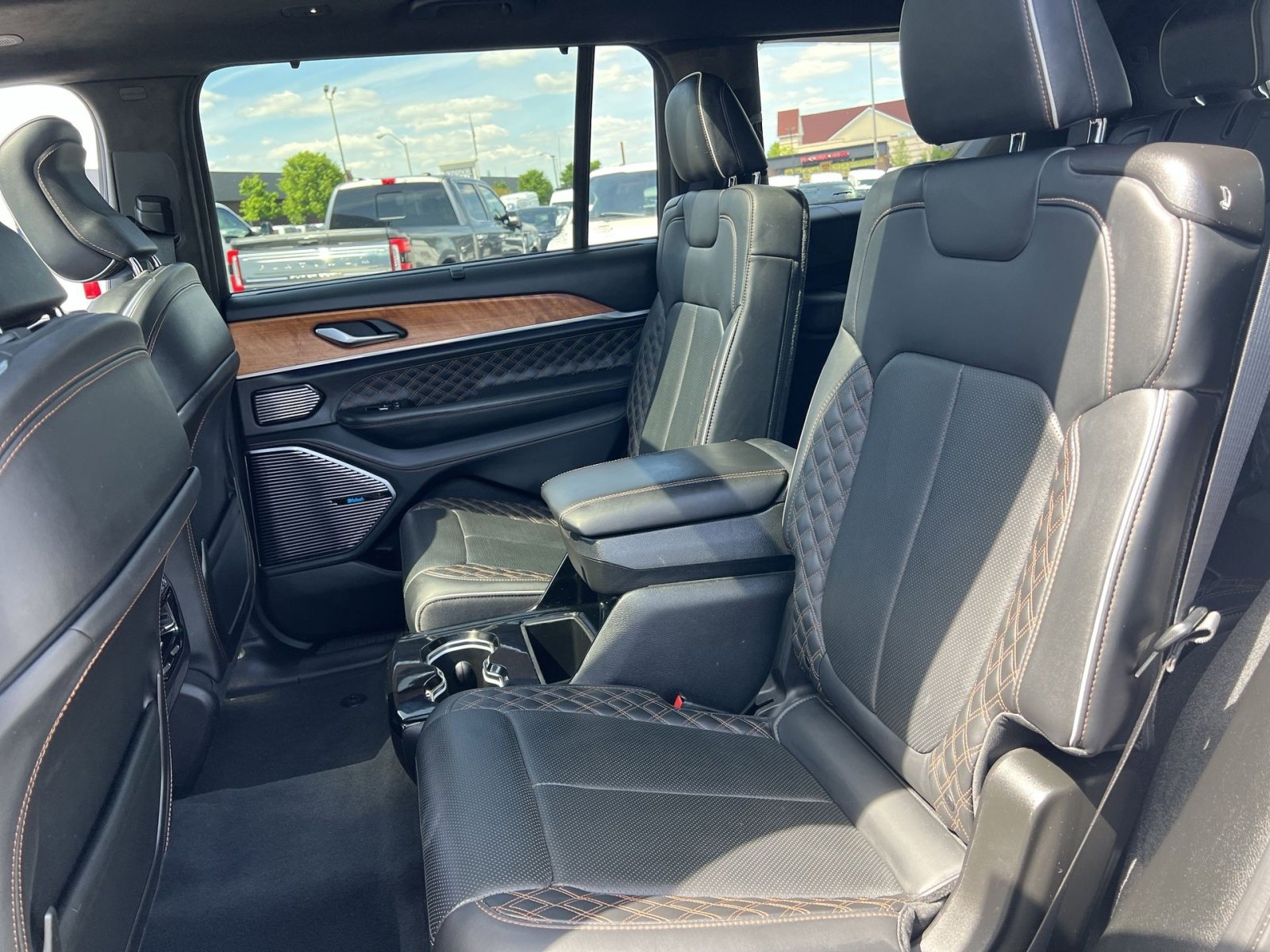 Used 2022 Jeep Grand Cherokee L Summit AWD/4WD image 33