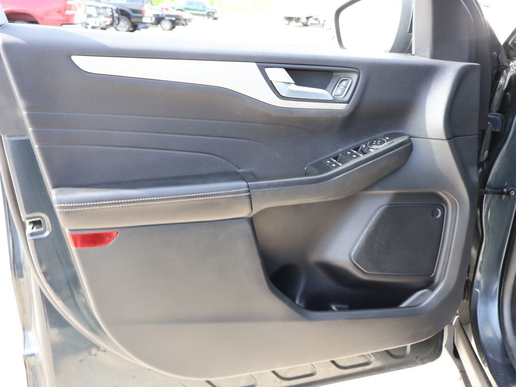 Certified 2022 Ford Escape SEL FWD image 21