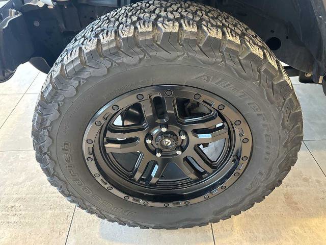 Used 2020 Jeep Gladiator Overland w/ Uconnect 4C Nav & Sound Group image 31