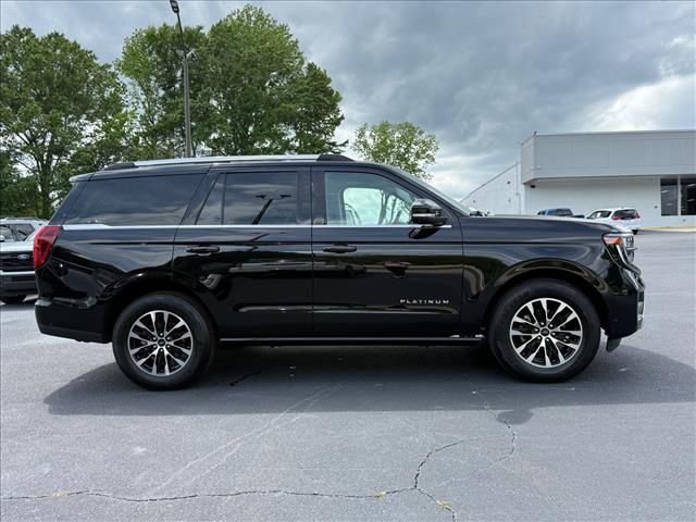 Certified 2025 Ford Expedition Platinum AWD/4WD image 3