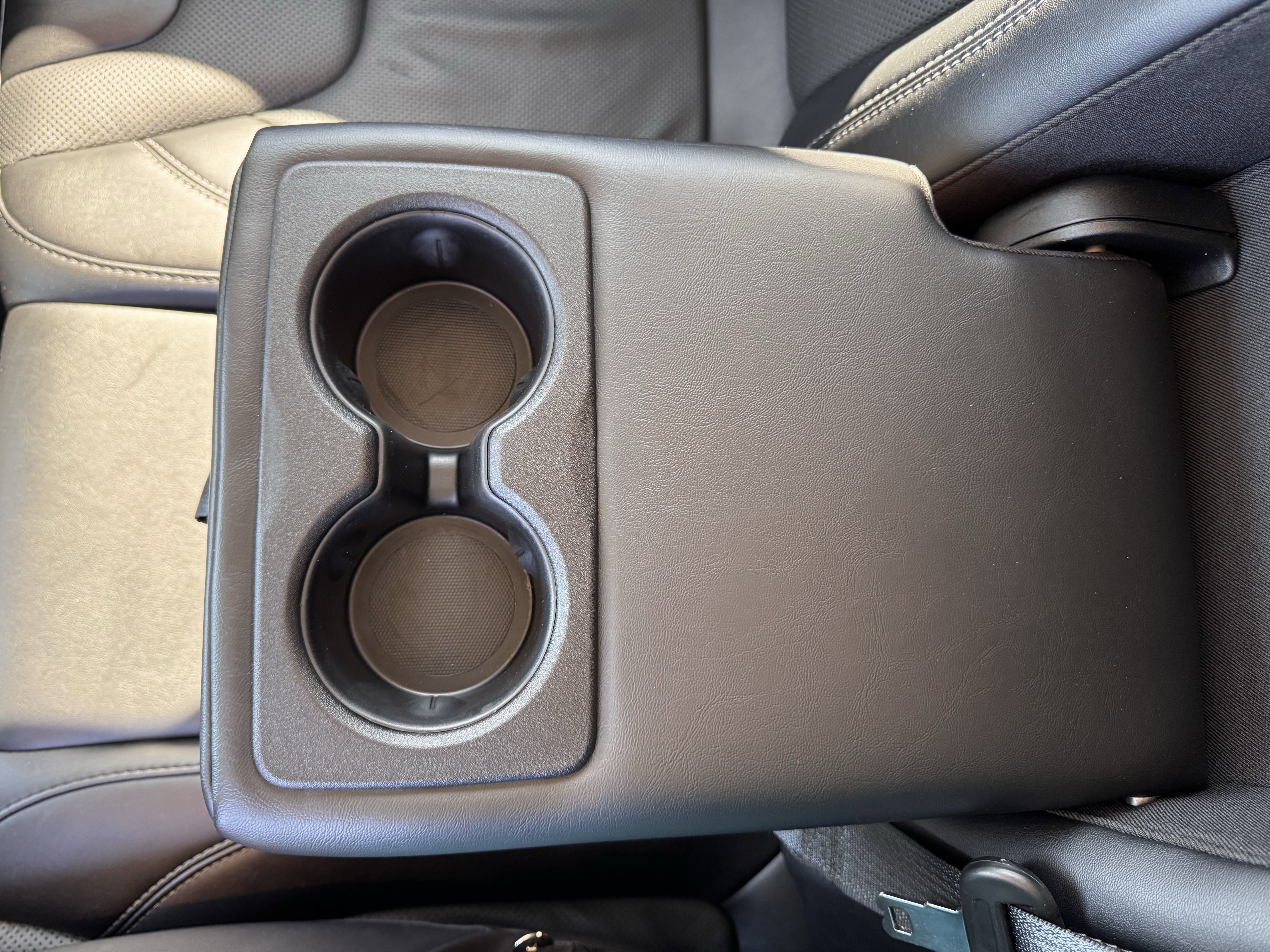 Used 2023 Jeep Cherokee Altitude Lux image 37