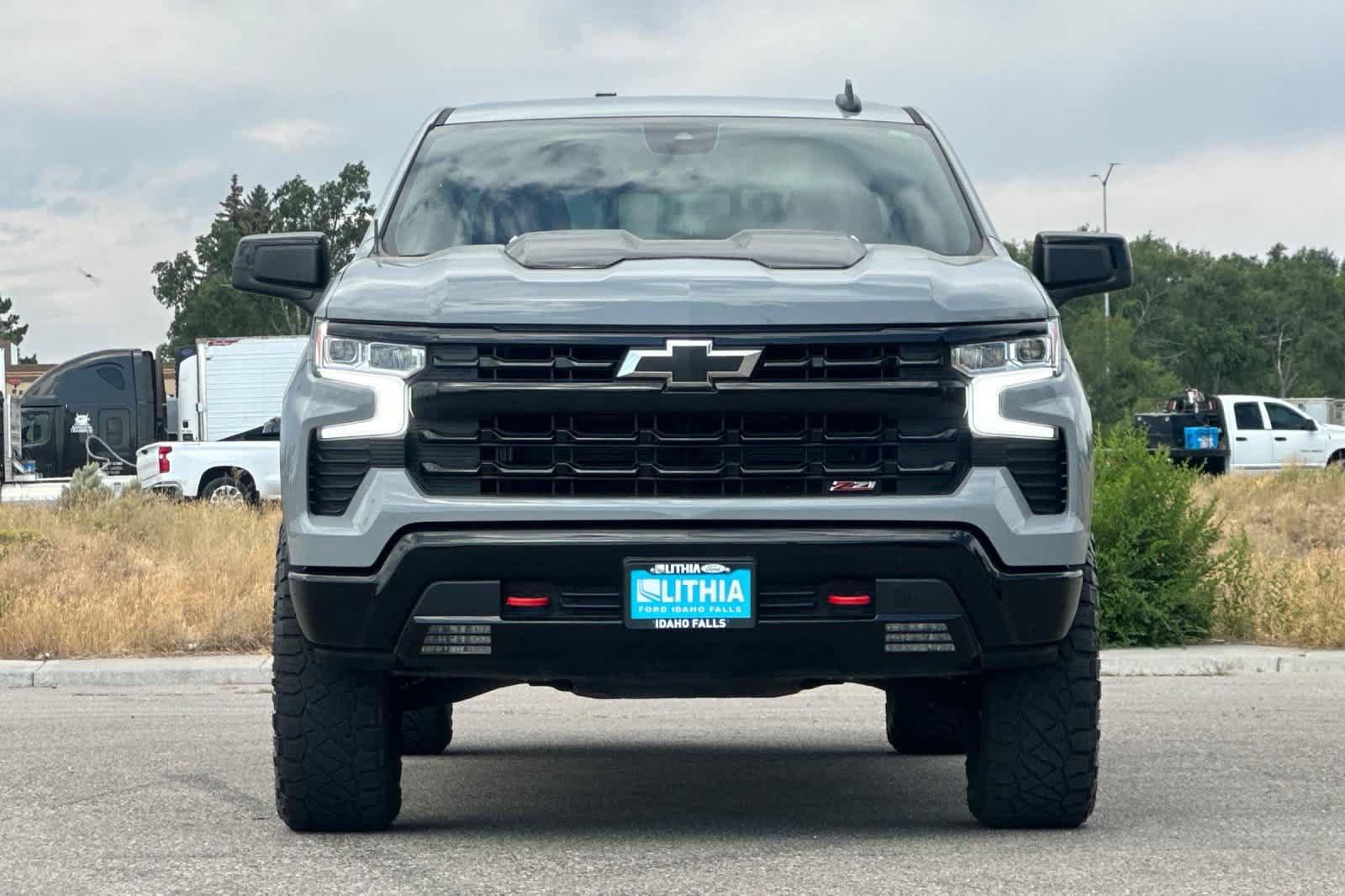 Used 2024 Chevrolet Silverado 1500 LT Trail Boss w/ Convenience Package II AWD/4WD image 10