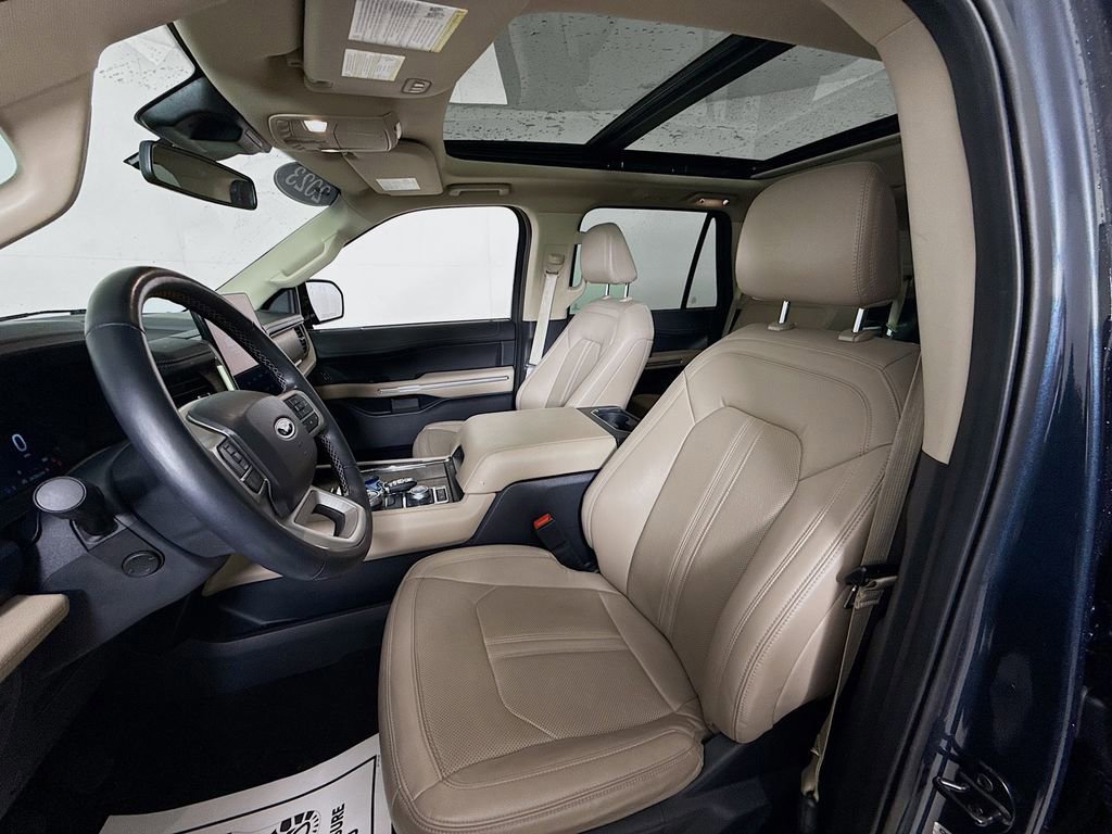 Certified 2023 Ford Expedition Limited image 9