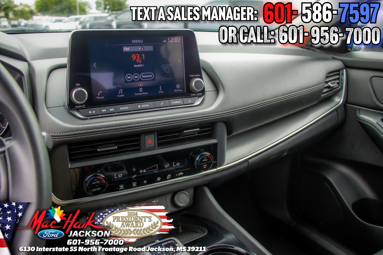 Used 2024 Nissan Rogue SV AWD/4WD image 9