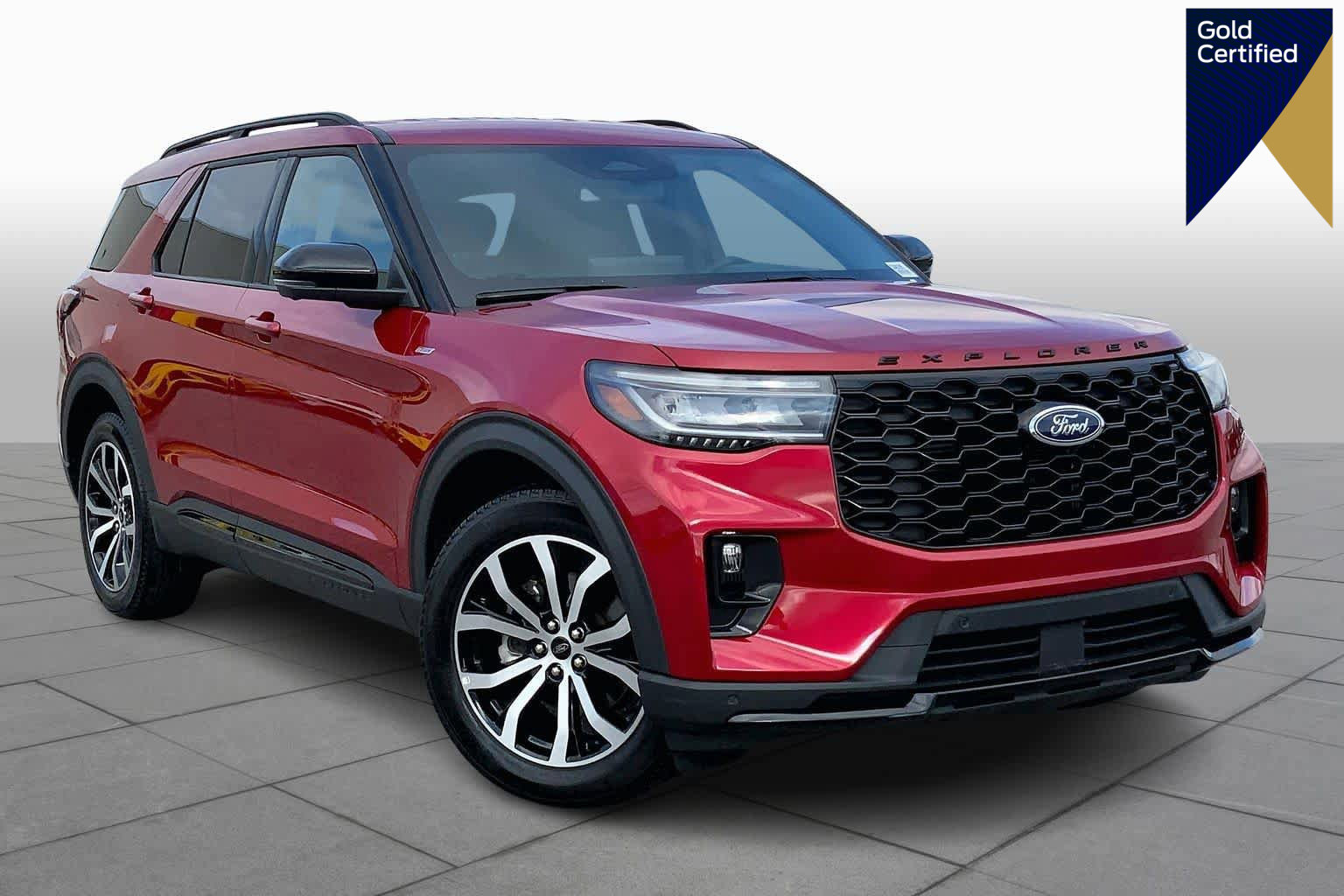 Certified 2025 Ford Explorer ST-Line w/ Premium Package image 1