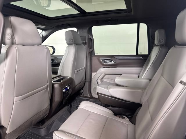 Used 2021 GMC Yukon XL SLT w/ SLT Luxury Plus Package AWD/4WD image 9