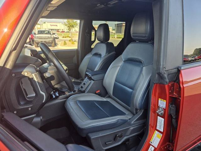 Certified 2022 Ford Bronco Outer Banks w/ Sasquatch Package AWD/4WD image 12