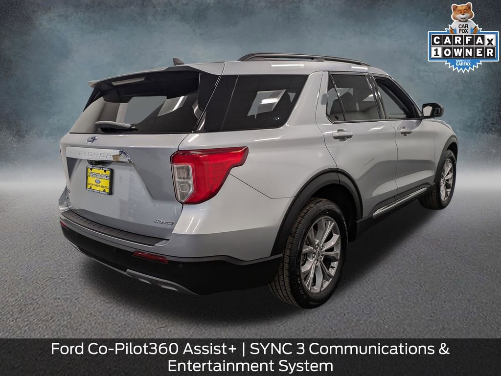 Certified 2022 Ford Explorer XLT w/ Equipment Group 202A image 5