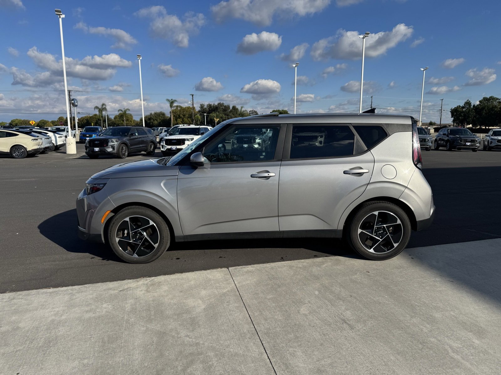 Used 2023 Kia Soul EX image 7