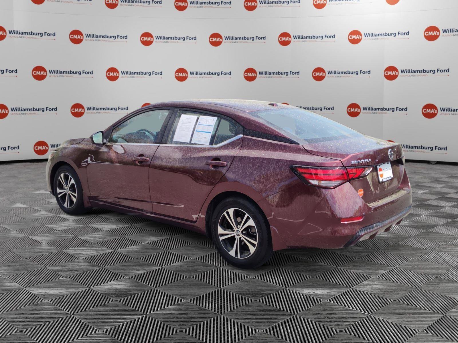 Used 2021 Nissan Sentra SV image 3