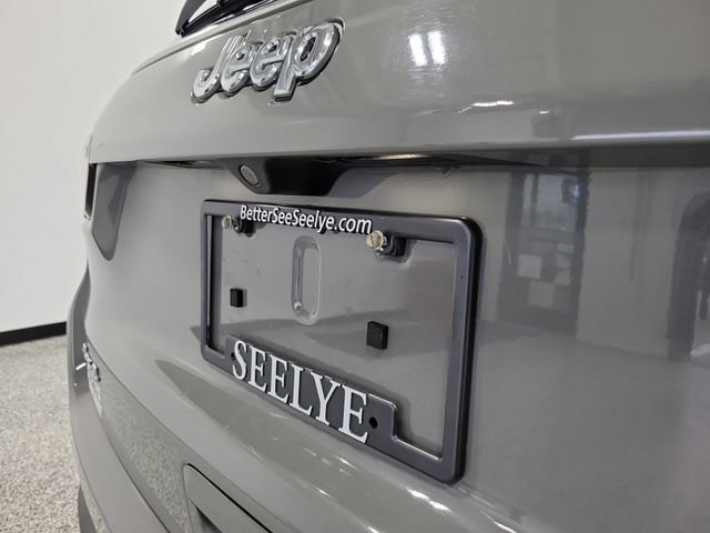 Used 2020 Jeep Compass Limited image 27