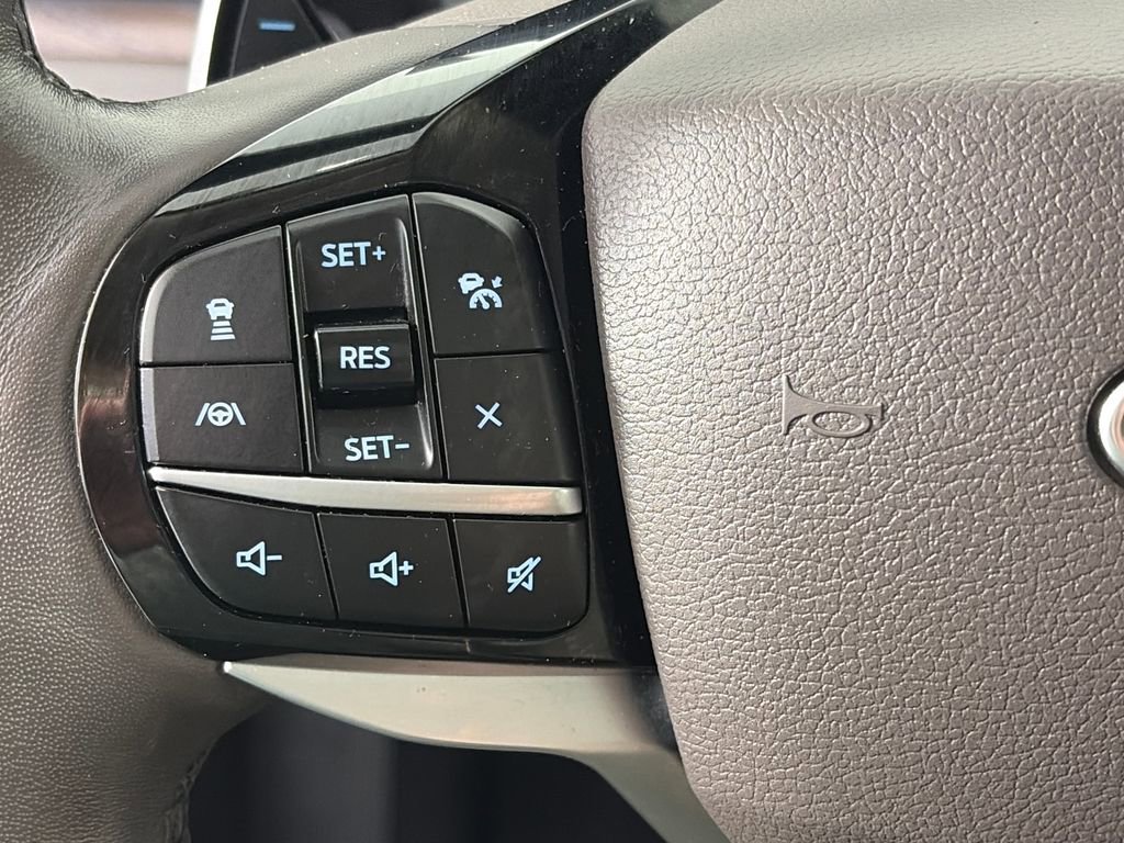 Certified 2021 Ford Explorer Platinum w/ Equipment Group 601A image 17