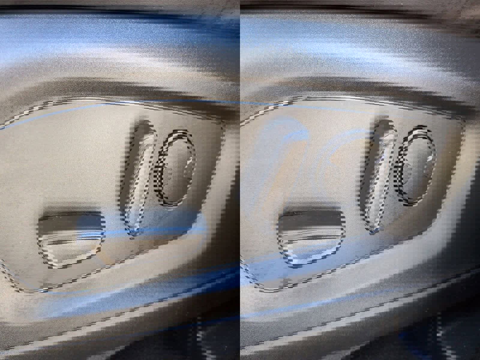 Certified 2022 Ford Explorer XLT w/ Equipment Group 202A image 18