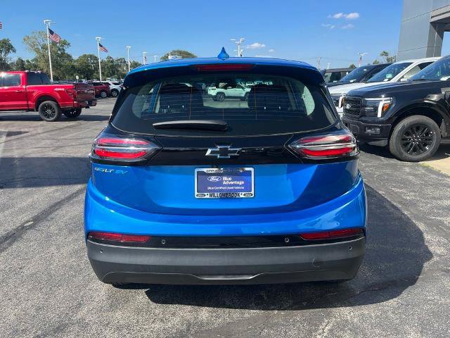 Used 2022 Chevrolet Bolt LT w/ Infotainment Package FWD image 5