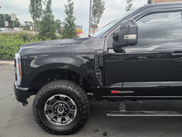 Certified 2024 Ford F250 Lariat w/ Lariat Ultimate Package AWD/4WD image 2