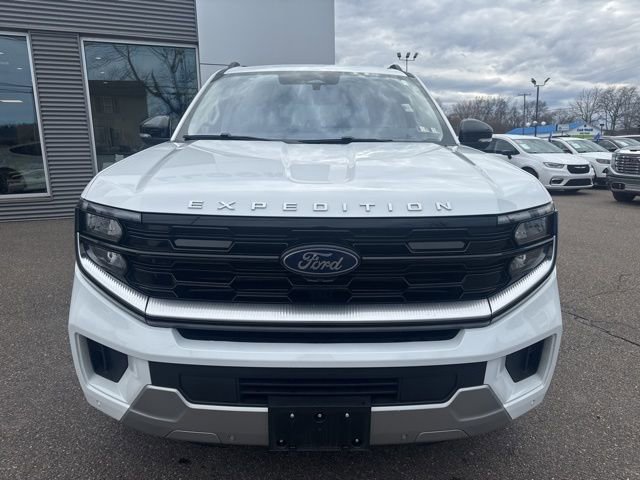 Certified 2025 Ford Expedition Max Platinum image 3