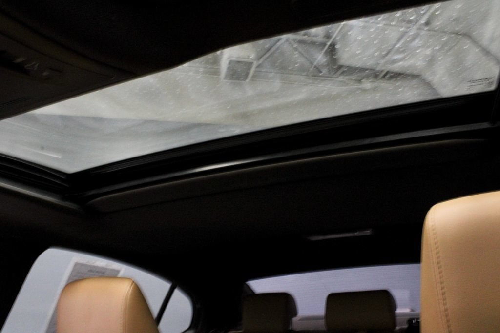 Used 2020 Lexus ES 350 w/ Premium Package FWD image 29