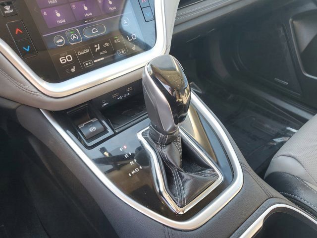 Used 2020 Subaru Outback Limited image 22
