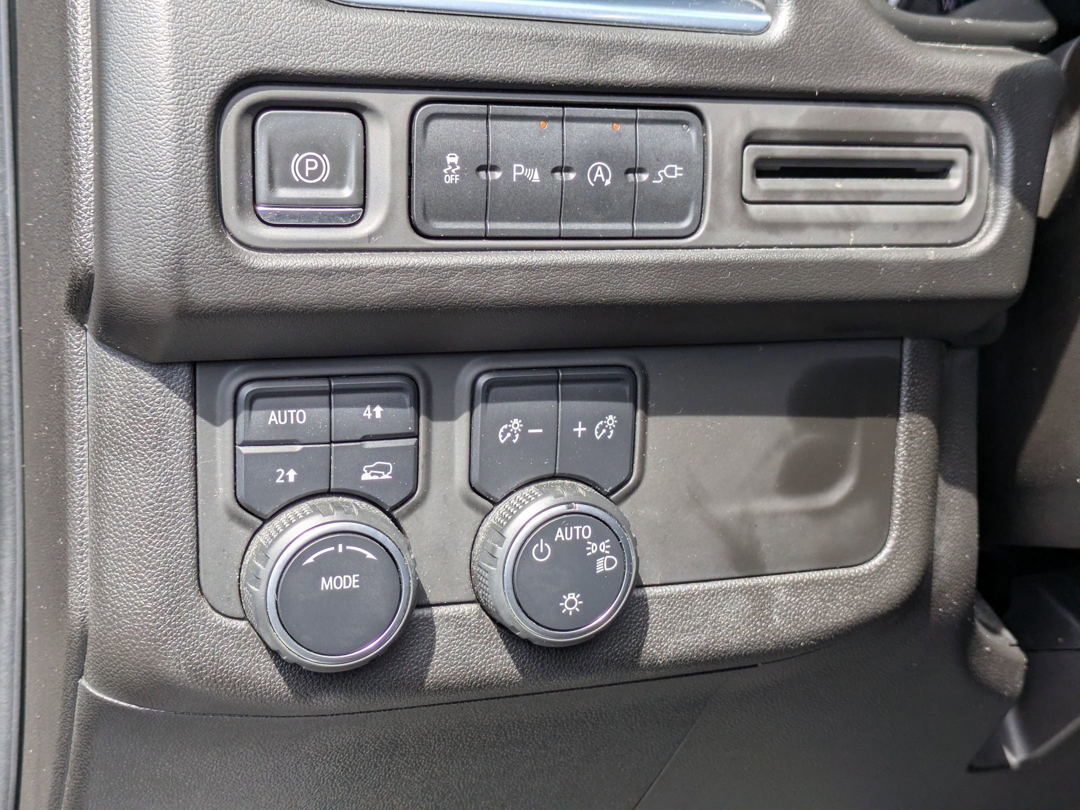 Used 2021 Chevrolet Tahoe LT image 15