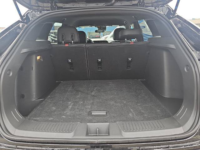 Used 2026 Chevrolet Trax RS FWD image 12
